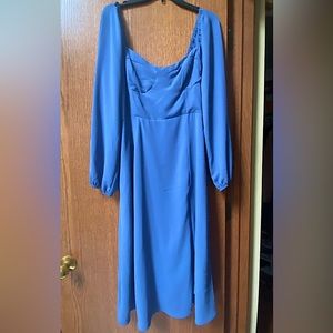 Forever 21 Large Blue Long Sleeve Midi Dress